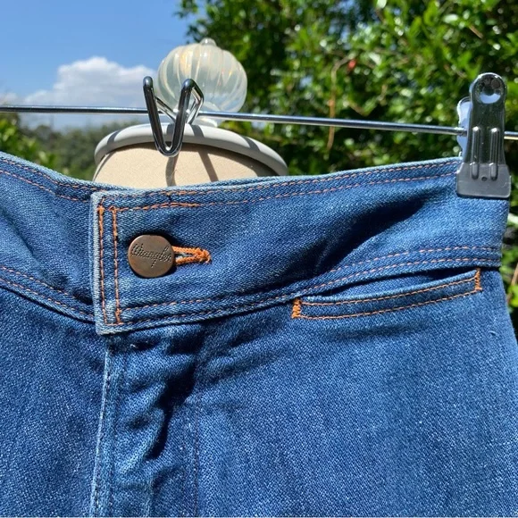 Vintage 70s WRANGLER High Rise Wide Leg Jeans size 25” Waist Back Belt Detail - Picture 4 of 11